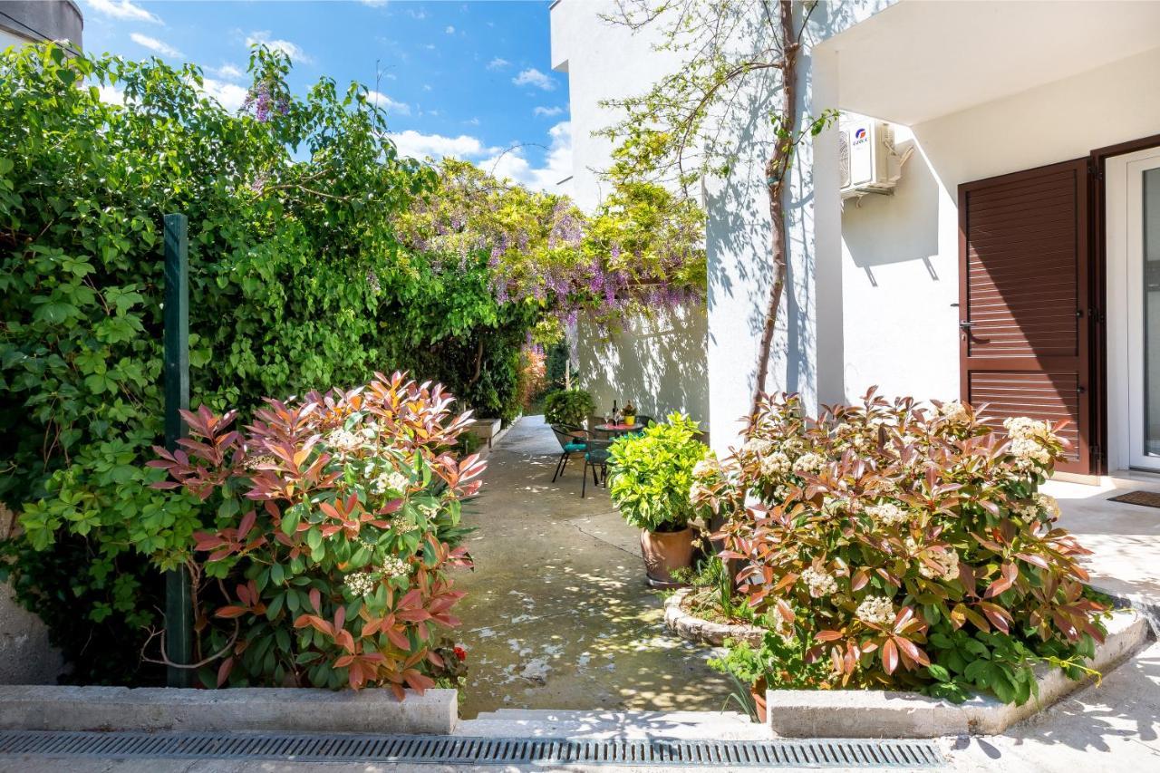 Apartment Nives In The City Center - Free Parking Split Extérieur photo